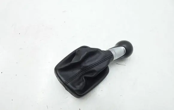 Audi A1 Gear lever shifter trim leather/knob 8102408