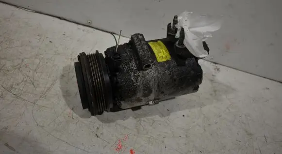 Ford Focus Air conditioning (A/C) compressor (pump) F1F119D629