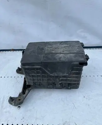 Volkswagen Golf V Battery box tray cover/lid 1K0915336B