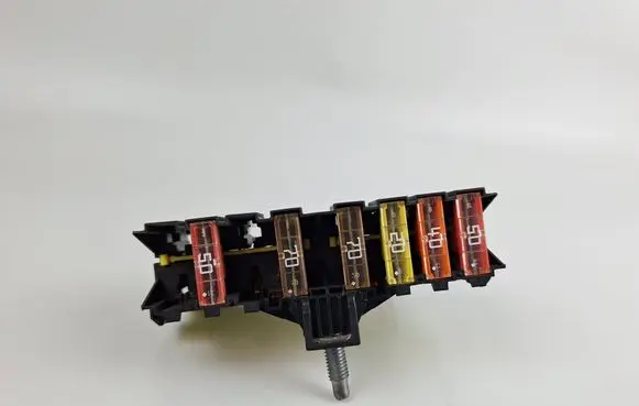 Peugeot 206 Fuse module 9636079380
