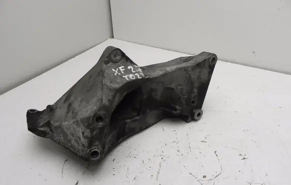 Jaguar XF Engine mounting bracket 4R8Q10239DE VD8115