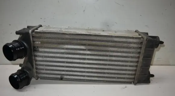 Citroen C4 II Intercooler radiator 9684212480