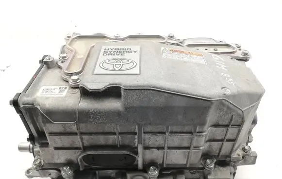 Toyota Yaris Voltage converter inverter G920052033