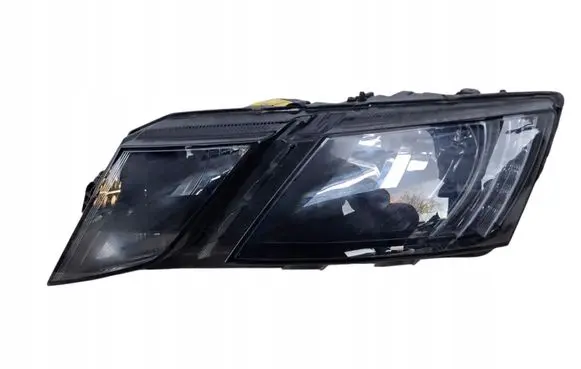 Skoda Octavia Mk3 (5E) Headlight/headlamp 5E1941015C