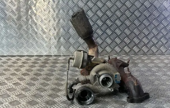 Seat Alhambra (Mk1) Turbo 038253019