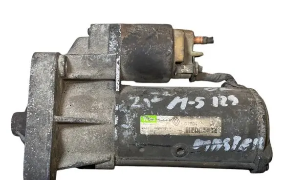 Renault Master II Starter motor 8200018818 D7R34