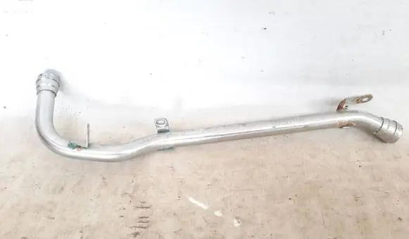 Audi Q7 4M Engine coolant pipe/hose 06E131831S