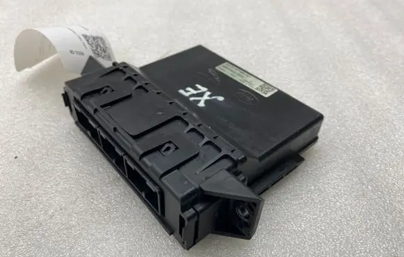 Jaguar XE Air conditioner control unit module GX7314F498AD