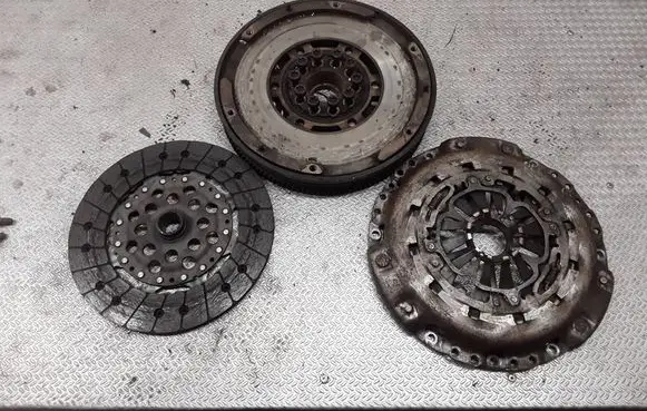 Opel Vectra C Clutch set kit Luk E6209