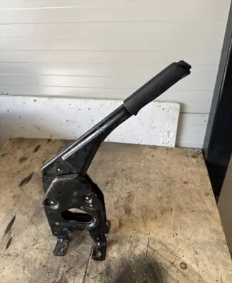 Renault Master III Hand brake release handle 360107552R