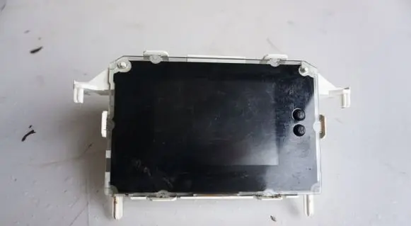 Mitsubishi L200 Screen/display/small screen