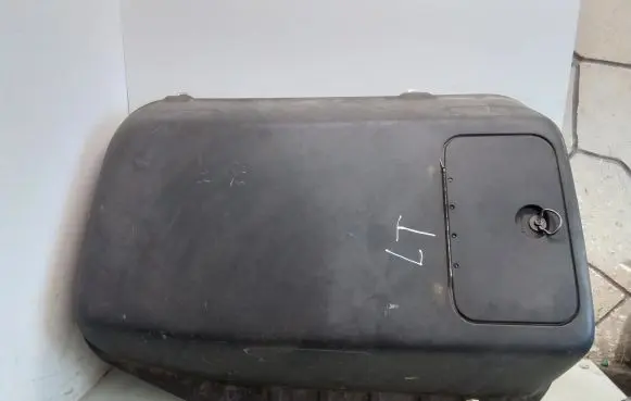 Volkswagen I LT Engine cover (trim)