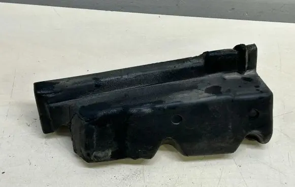 Porsche Cayenne (92A) Fender foam support/seal 7P5819531D