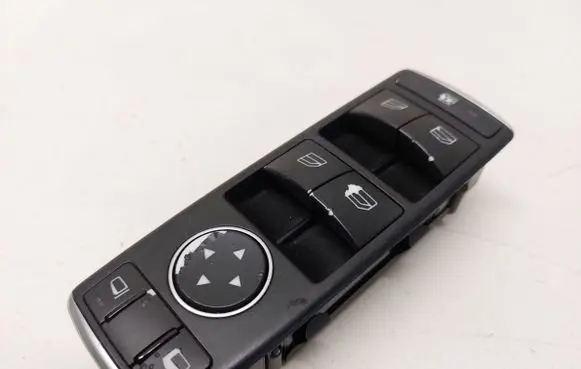 Mercedes-Benz A W176 Electric window control switch A1669054300