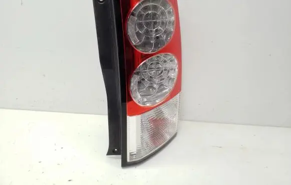 Land Rover Discovery 4 - LR4 Rear/tail lights A056008