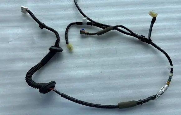 Toyota GT 86 Tailgate/trunk wiring harness 81811CA000