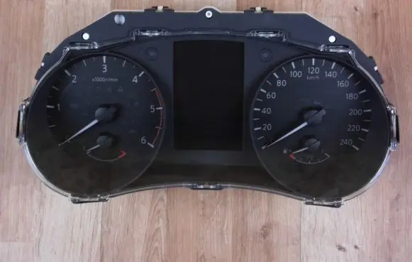 Nissan X-Trail T32 Speedometer (instrument cluster) 7FV1A 248107FV1A