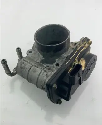 Nissan Juke I F15 Throttle valve SERA52601 8529
