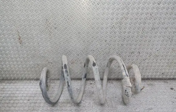 Nissan Note (E11) Rear coil spring