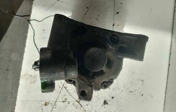 Nissan X-Trail T30 Air conditioning (A/C) compressor (pump)
