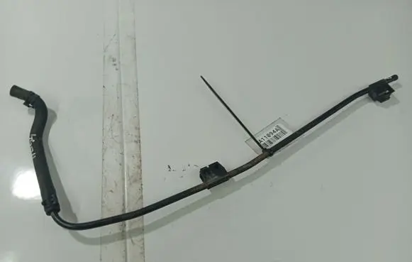 Engine coolant pipe/hose