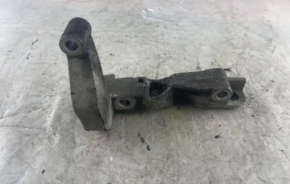 Opel Vectra C Engine mounting bracket 9191145 9191145546