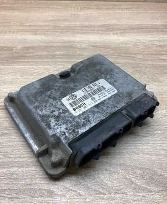 Volkswagen Golf IV Engine control unit/module ECU 038906018J 0281001613