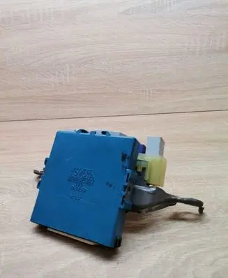 Toyota Corolla Verso AR10 Combustion control unit/module 896180F020