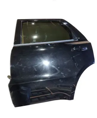 Dodge Durango Rear door 
