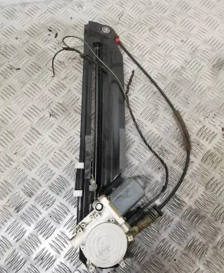 BMW 5 E39 Rear door window regulator motor E007006001C 9030144