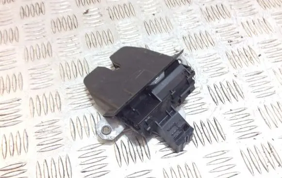 Ford Focus Tailgate/trunk/boot lock/catch/latch 8M51R442A66