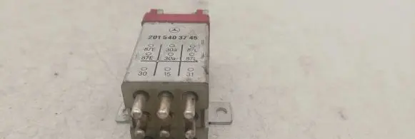 Mercedes-Benz E W124 Other relay 2015403745 E30287L