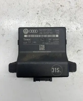 Volkswagen Golf V Gateway control module 1K0907530H 1K0907951
