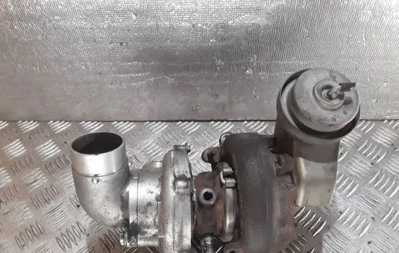 Toyota Corolla Verso AR10 Turbo 09070900327 122010R022