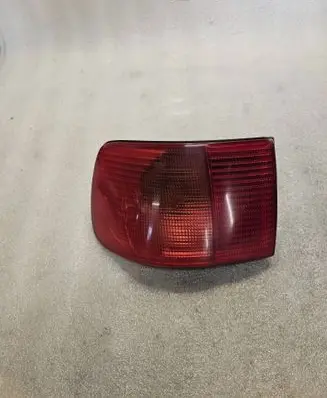 Audi A8 S8 D2 4D Rear/tail lights 292901