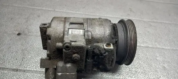 Audi A4 S4 B5 8D Air conditioning (A/C) compressor (pump)