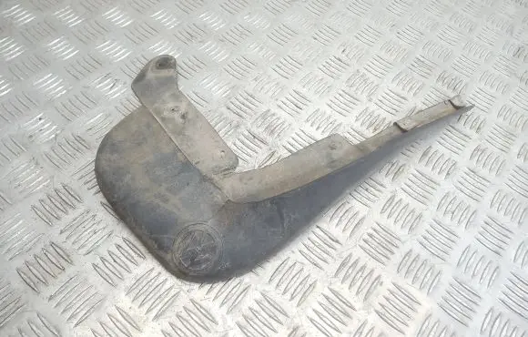 Volkswagen PASSAT B5 Front mudguard 