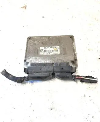 Volkswagen PASSAT B6 Engine control unit/module 06A906033AT 5WP4022102