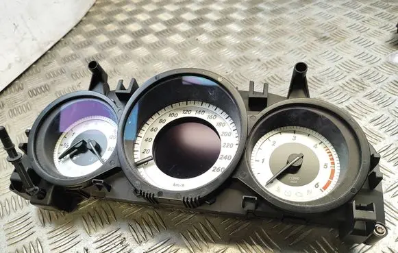 Mercedes-Benz C W204 Speedometer (instrument cluster) A2C30473300 A2049004609