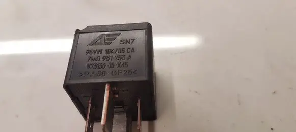 Ford Galaxy Other relay 7M0951253A 10K705CA