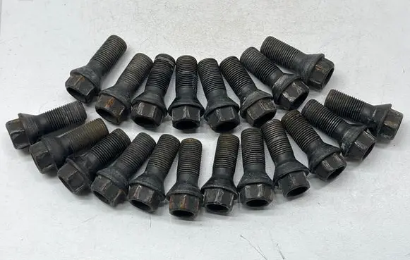 BMW X1 F48 F49 Nuts/bolts 