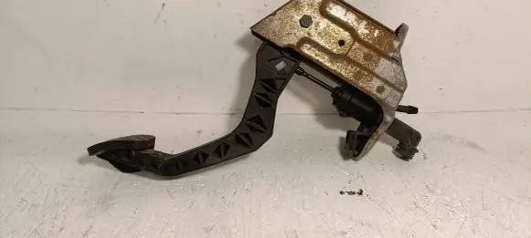 Clutch pedal