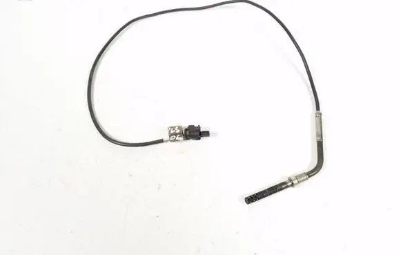 Mercedes-Benz CLS C219 Exhaust gas temperature sensor A0051534528