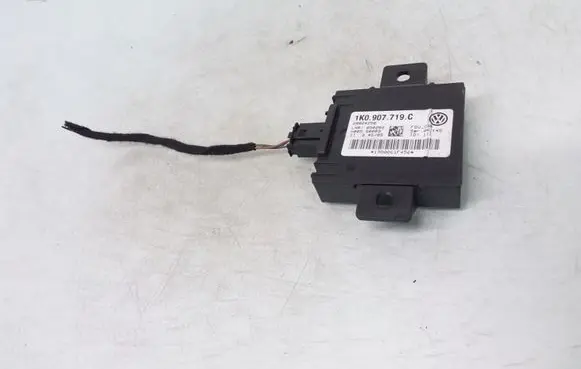 Audi A3 S3 A3 Sportback 8P Alarm control unit/module 1K0907719C