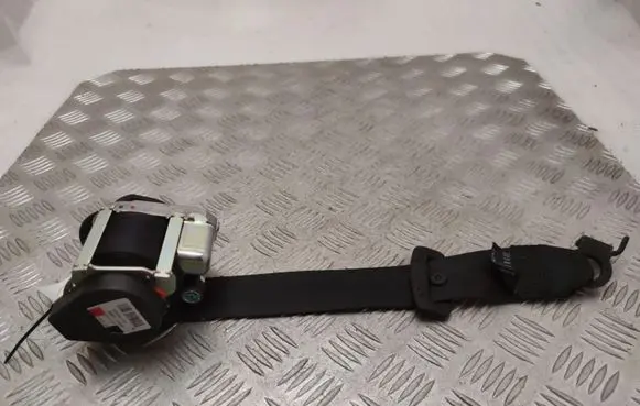 Volvo XC90 Third row seat belt 39825733