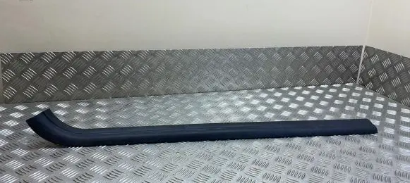 BMW 2 F22 F23 Front sill trim cover 7261165 726116511