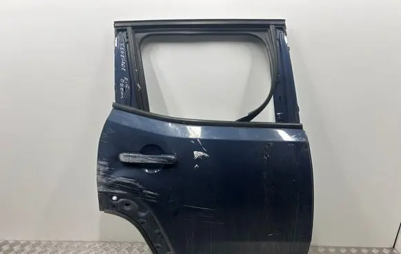 Jeep Renegade Rear door 