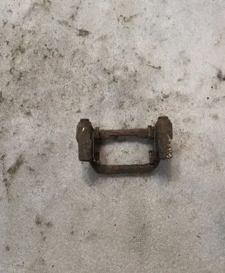 Nissan X-Trail T30 Brake caliper pad carrier rear 
