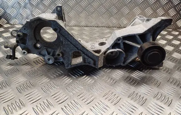 Audi Q5 SQ5 Generator/alternator bracket 03L903143R