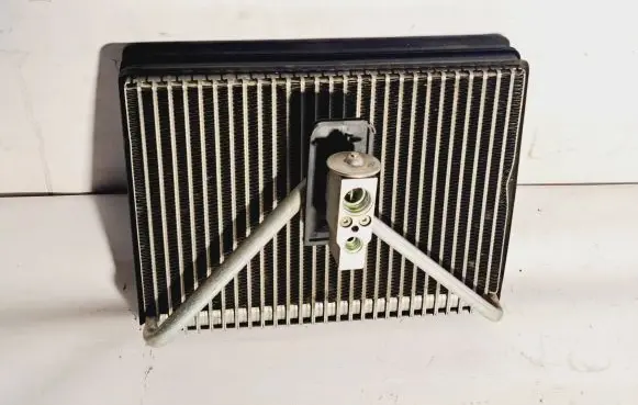 Air conditioning (A/C) radiator (interior)